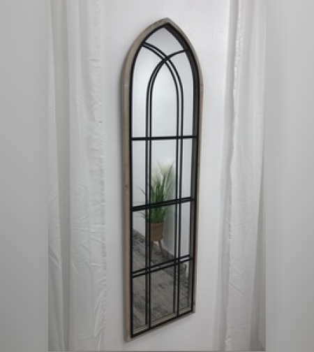 מראת קיר קשת מעץ משולבת במתכת שבהחלט תעצב לכם/לכן את החלל הרצוי. מידות: 40/3/120 ס