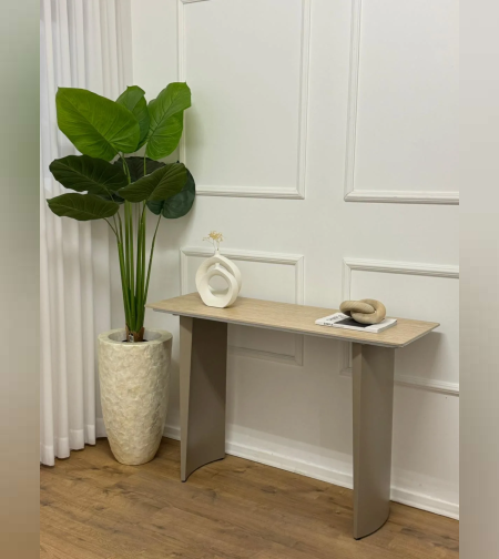 קונסולה מעוצבת לבית