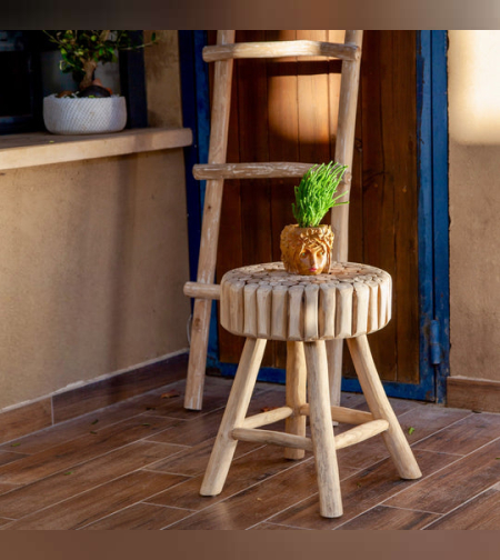 שרפרף מעץ טיק