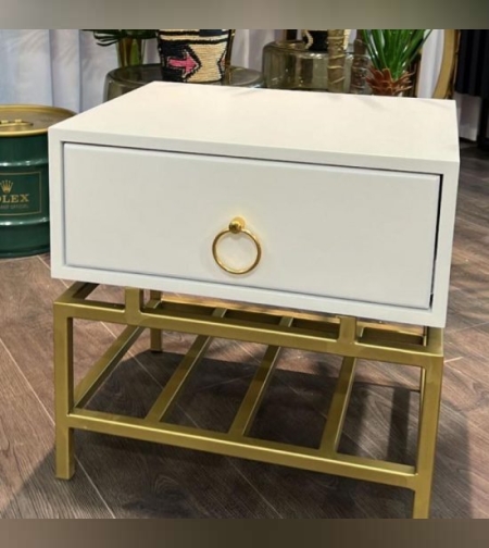 שידת צד לבן זהב