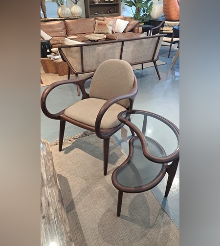 כורסא בעיצוב מודרני ייחודי ומושלם