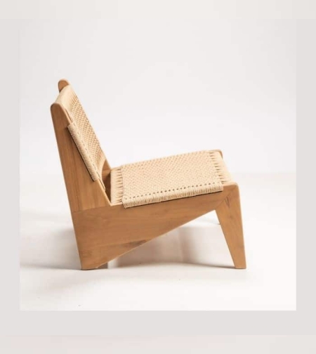Ozzy כורסא מעץ טיק- טימבר עיצובים