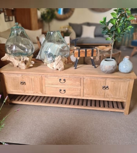 Lyon שידת טלוויזיה 2 דלתות ומגירות