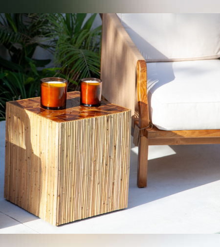 שולחן צד איוס