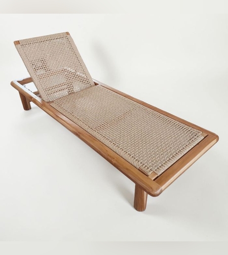 Hawai מיטת שיזוף מעץ טיק וראטן סינטטי