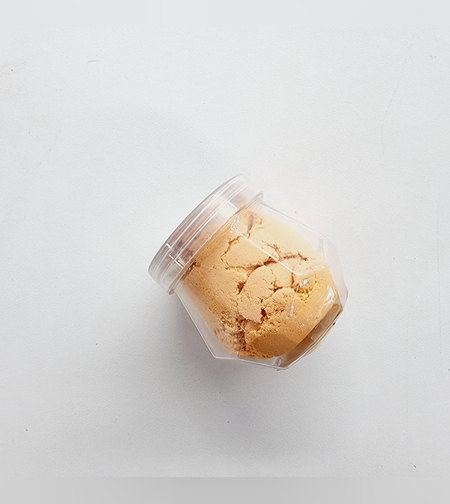 חול קינטי 145 גר׳ בקופסת יהלום