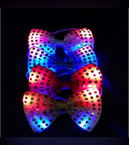 פפיון מטאלי פייטים נצנצים עם אור - פורים