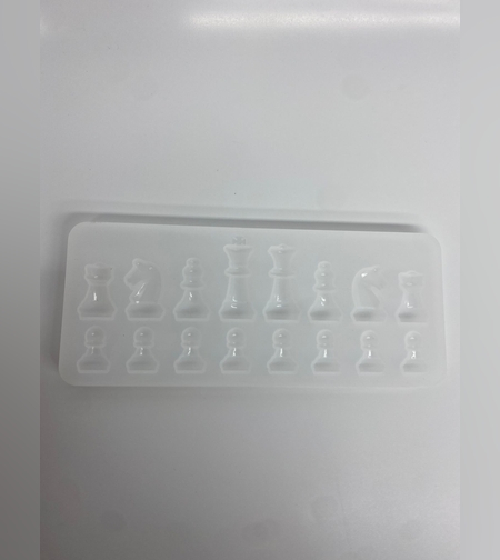 064R - תבנית סיליקון כלי שחמט