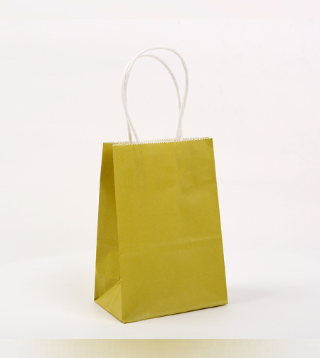 שקית נייר חלקה עם ידית 21*15*8 - צהוב חאקי