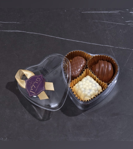 מארז לב 3 פרלינים