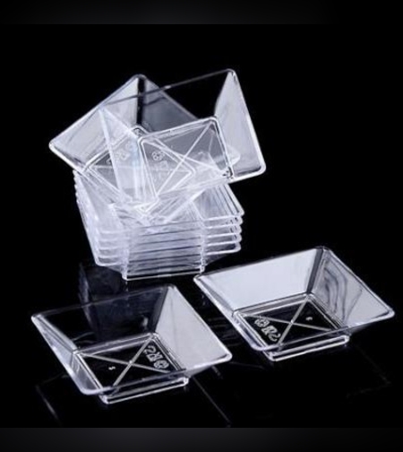 צלוחיות מרובעות קטנות נשנושים-24 יח