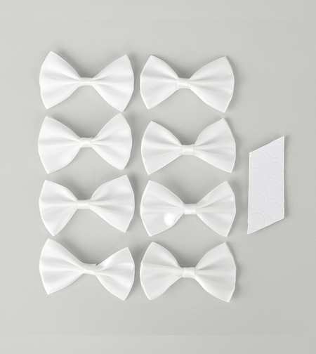 פפיון לקישוט עם דבק 8 יח' לבן