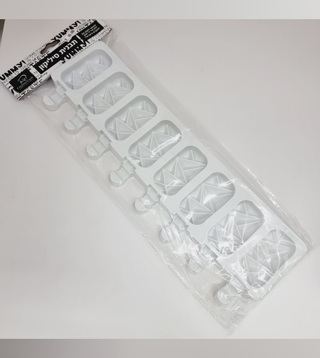 תבנית סליקון מיני מגנום משולשים 8 יח' 093SH