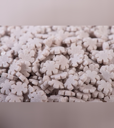 סוכריות לקישוט פתיתי שלג כסף 70 גר'