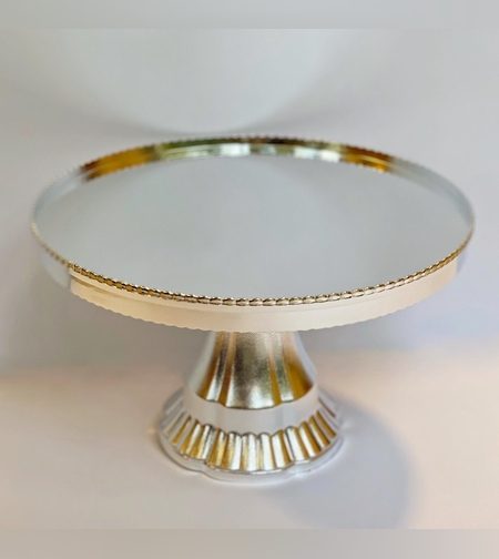 083I - מעמד לעוגה פלסטיק כסף קוטר 30 0״מ