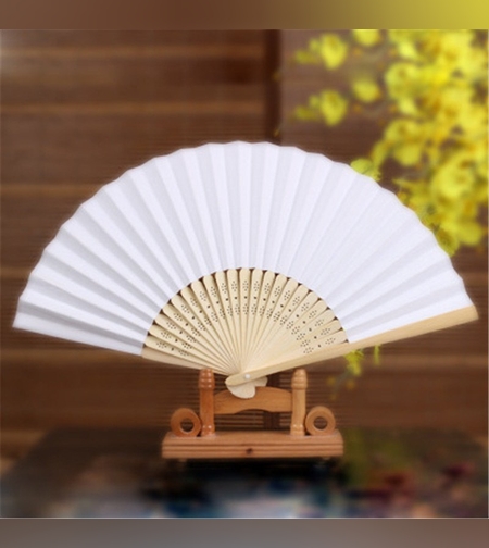 מניפה עץ לבנה