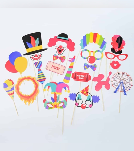 סט צילום מצחיק ליצנים 23 יח'