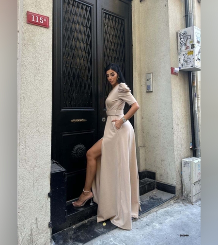 שמלה a בגזרה מתרחבת ב3 צבעים