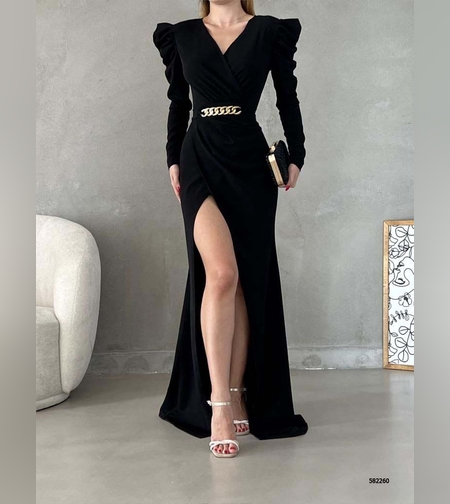 שמלה שחורה דגם חדש אבזם זהב