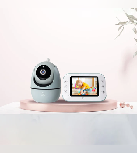 מצלמת וידיו לתינוק