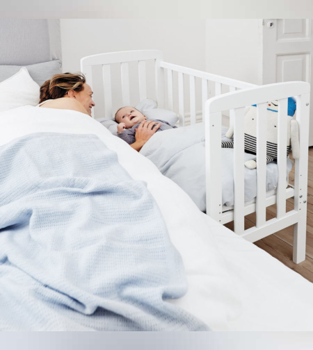 עריסה נצמדת