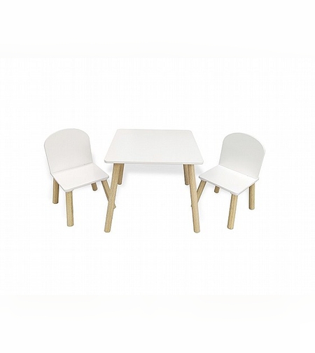 طاولة خشب مع كراسي -