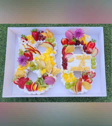 עוגת מספרים שוקולד/פירות 80