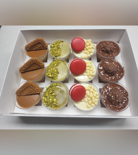 קינוחי כוסות בטעמים-מגש 12