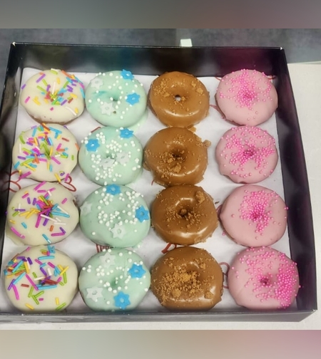 מארז מיני דונאטס 16 ציבעוני