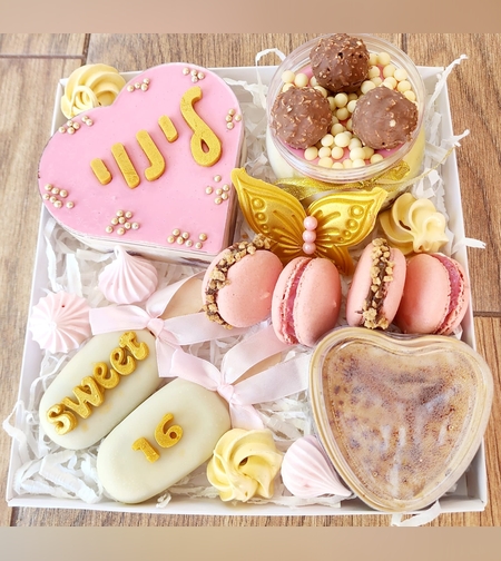 מארז קינוחים לינוי