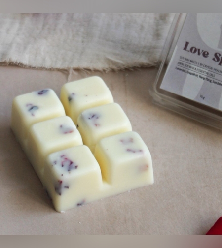 שעוונית Love Spell