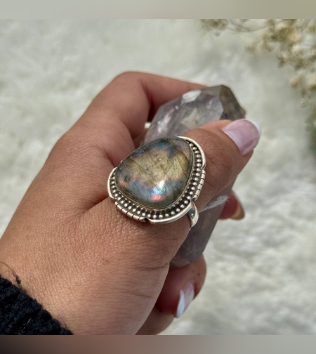 טבעת לברדורייט III