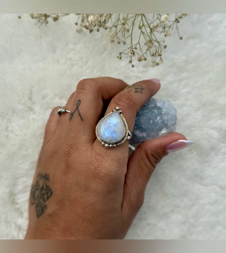 טבעת מונסטון VII