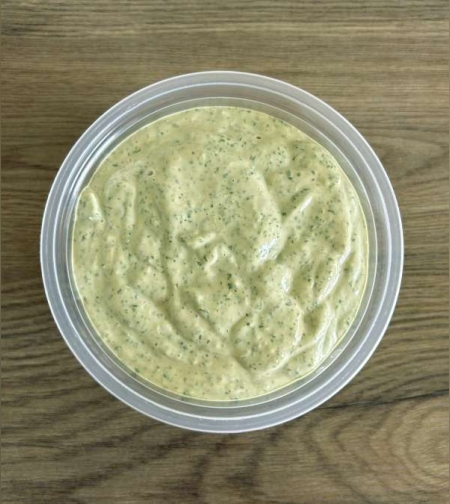 Green tahini spread