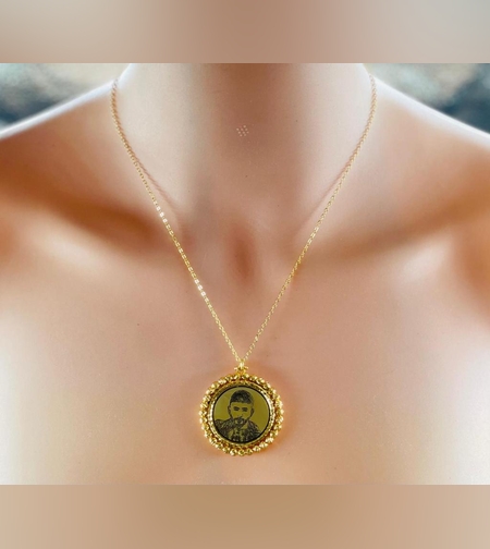 שרשרת יוקרתית עם חריטת תמונה