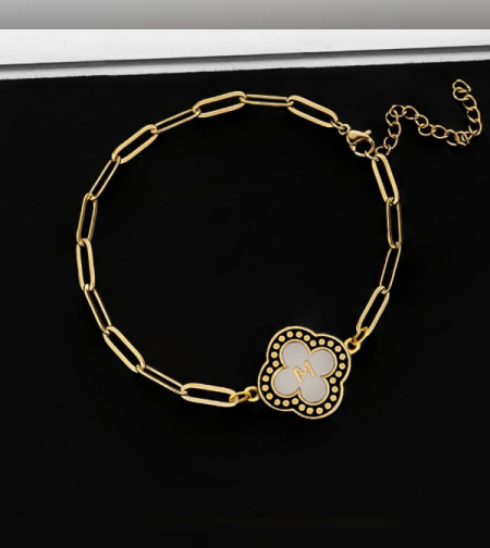 צמיד פרח ואן קליף עם אות