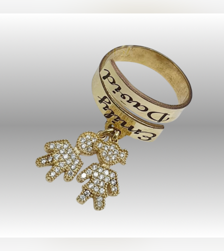 טבעת לולאה בשילוב שמות ילדים ותליוני ילדים מזורקנים