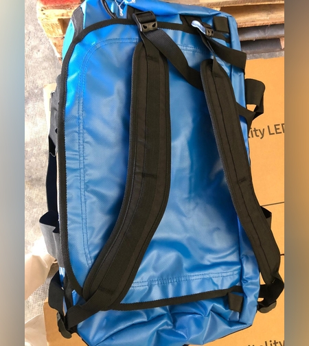 תיק ספורט ellesse כחול עמיד