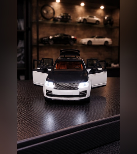 דגם רכב מתכתי רכב יוקרה מיניאטורי לאספנים | בהדמיה לרכב שטח אמיתי