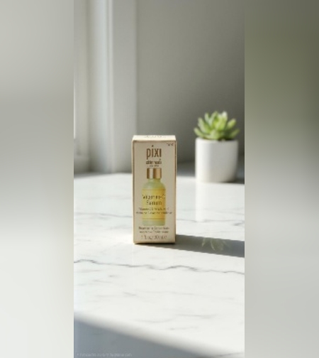 Pixi Vitamin-C Serum – סרום ויטמין C להארה ושיפור גוון העור (Brightening Skin Perfector) – 30 מ