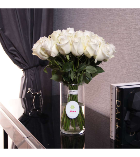 White roses in the vase