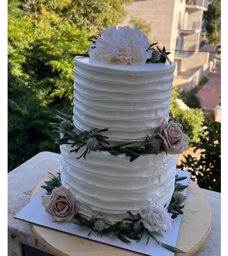 עוגת חתונה שתי קומות בעיצוב אישי