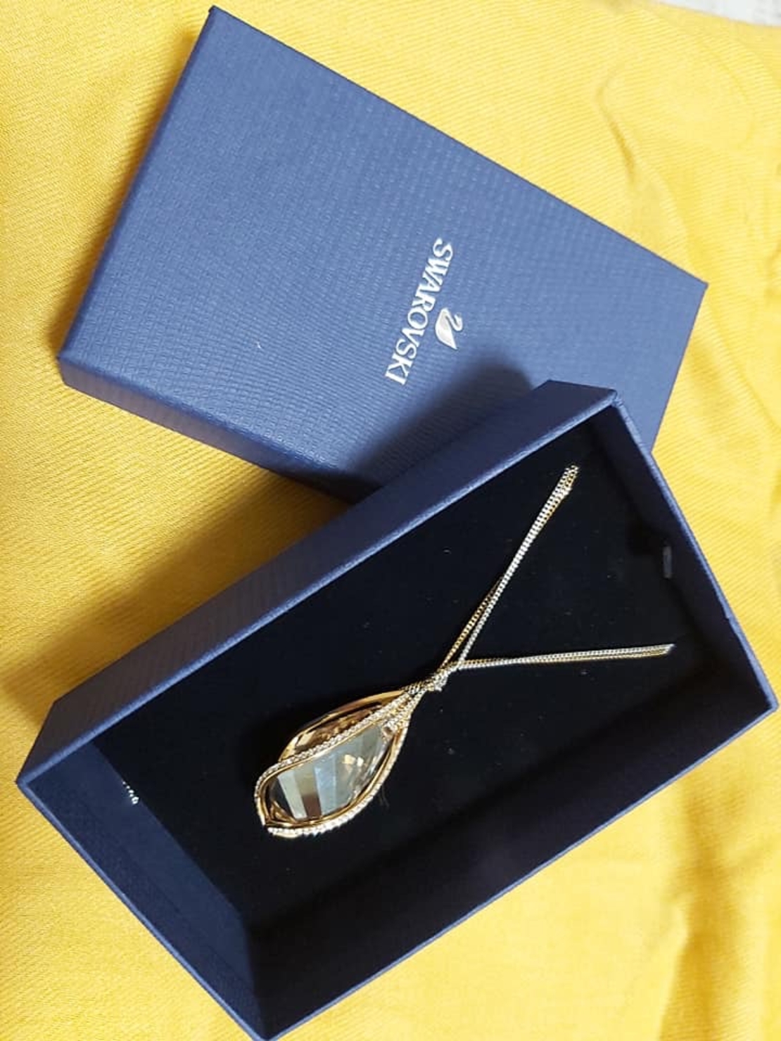 שרשרת swarovski יוקרתית 