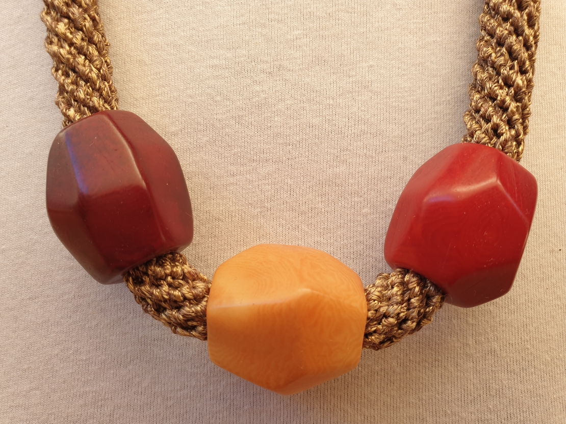 gold / bourdeaux and orange tagoa beads necklace