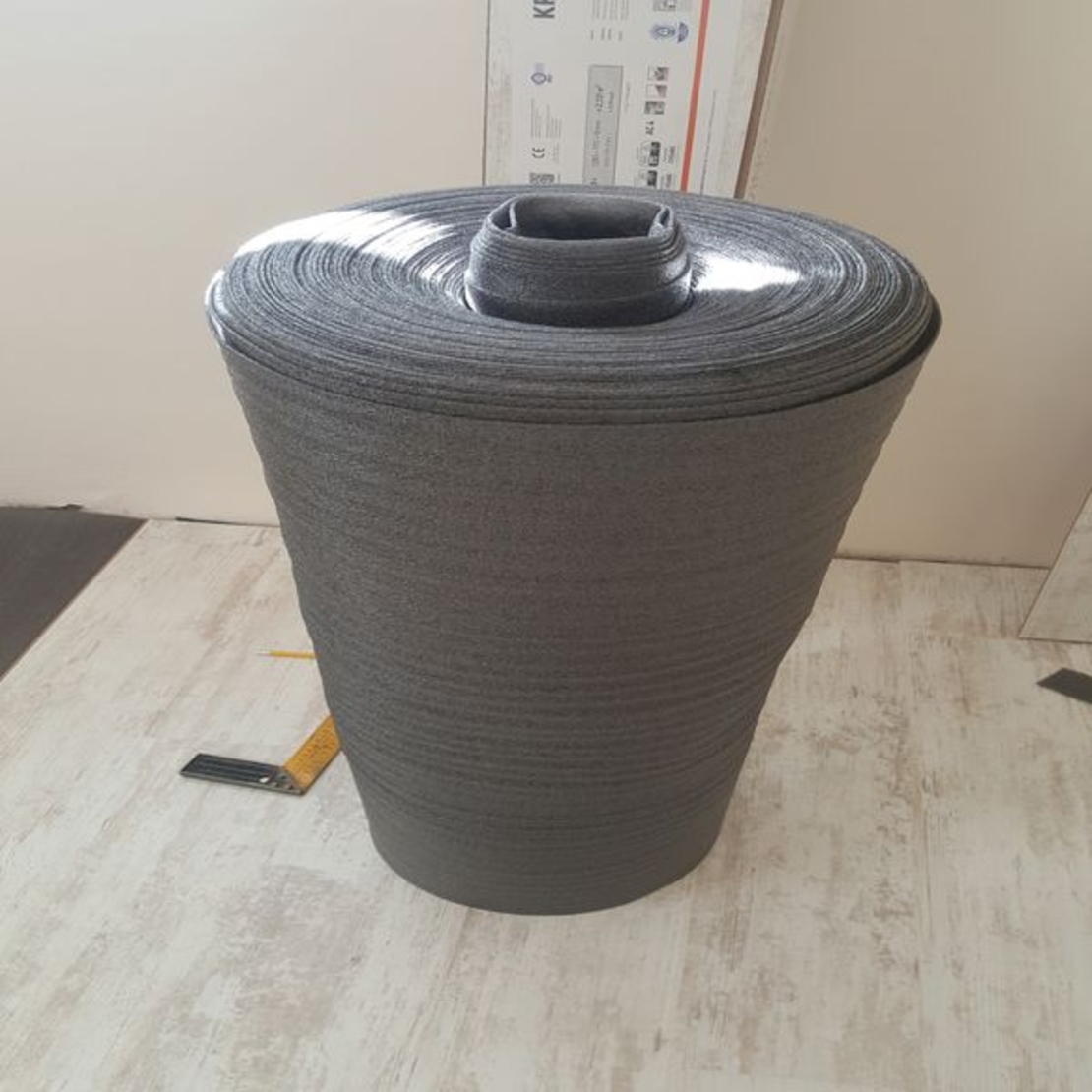 ספוג שחור לפרקט