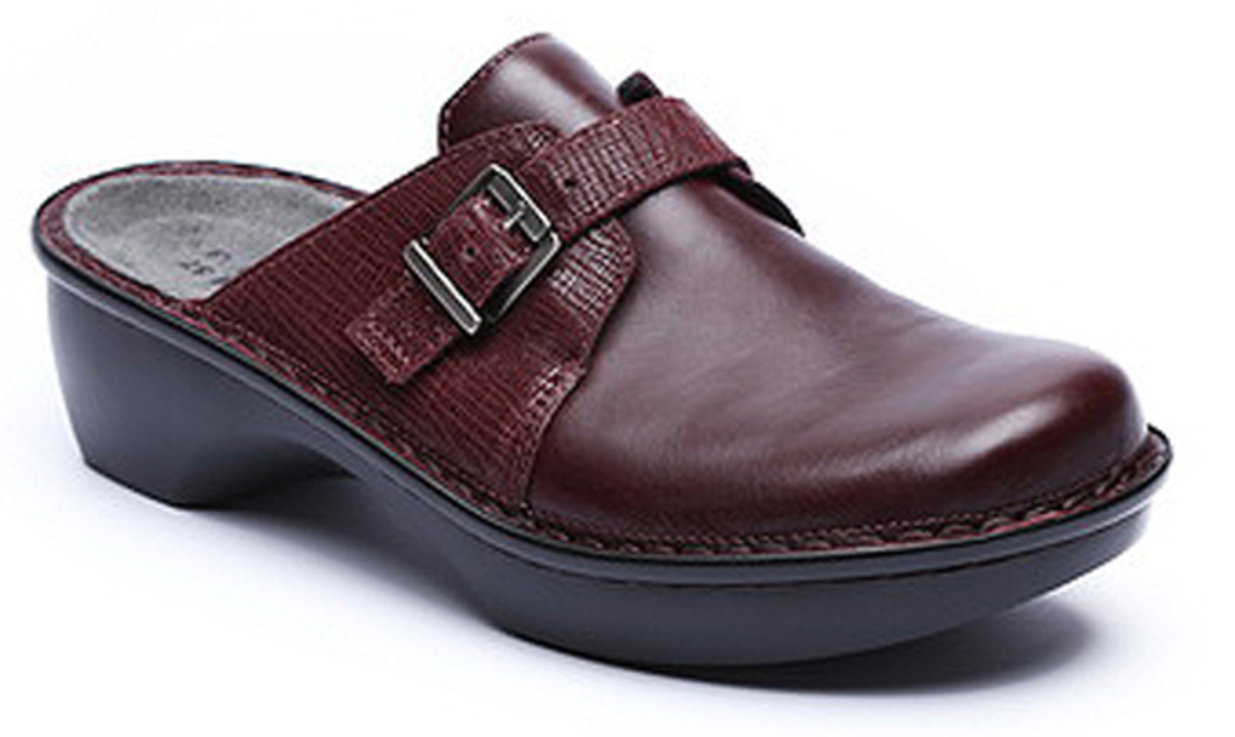 Avinion Teva Naot Clogs Women