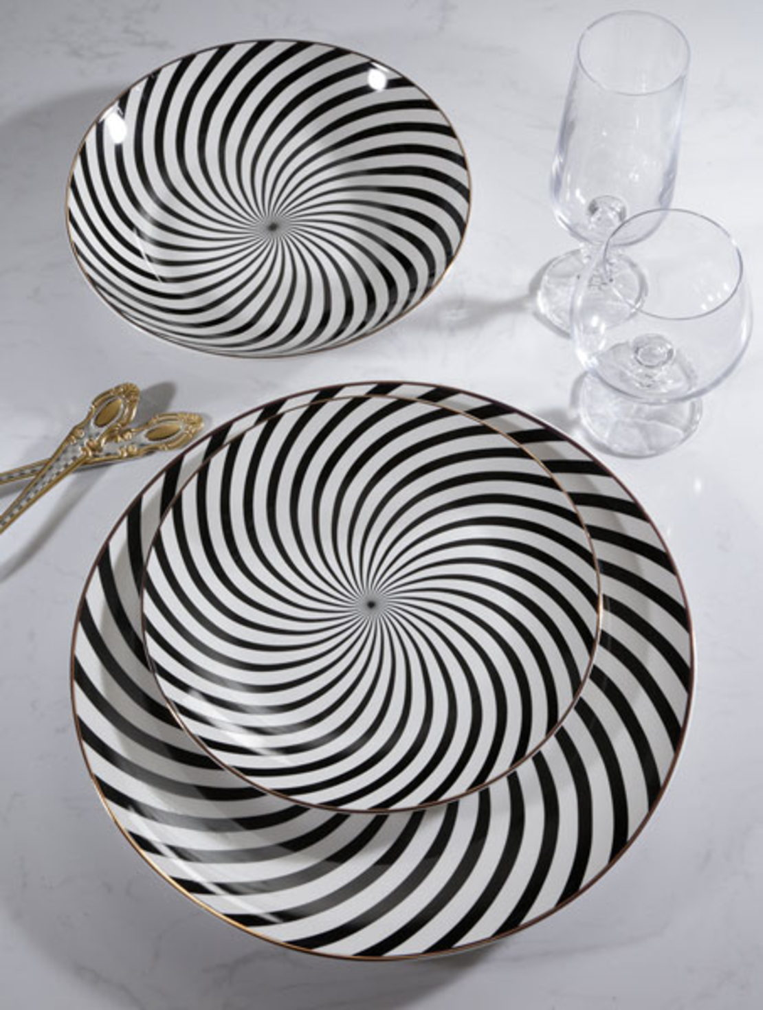 סט צלחות 18 חלקים SPIRAL