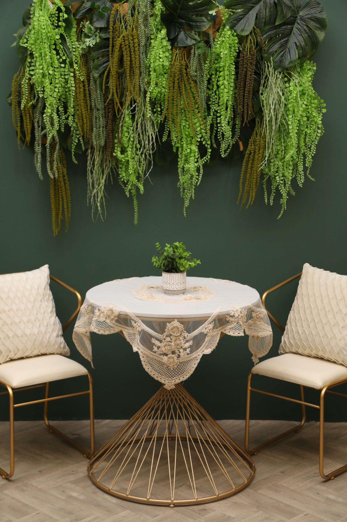 מפות נוי מוניקה