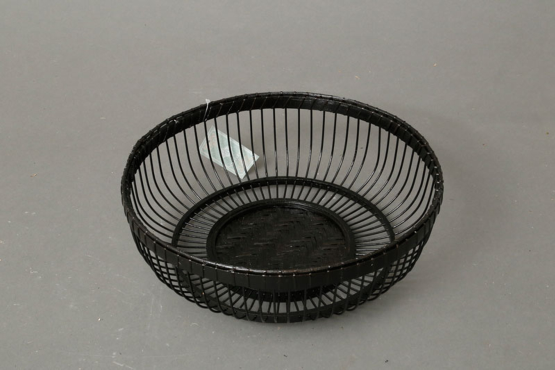 סלסלת פירות ראטן במבוק