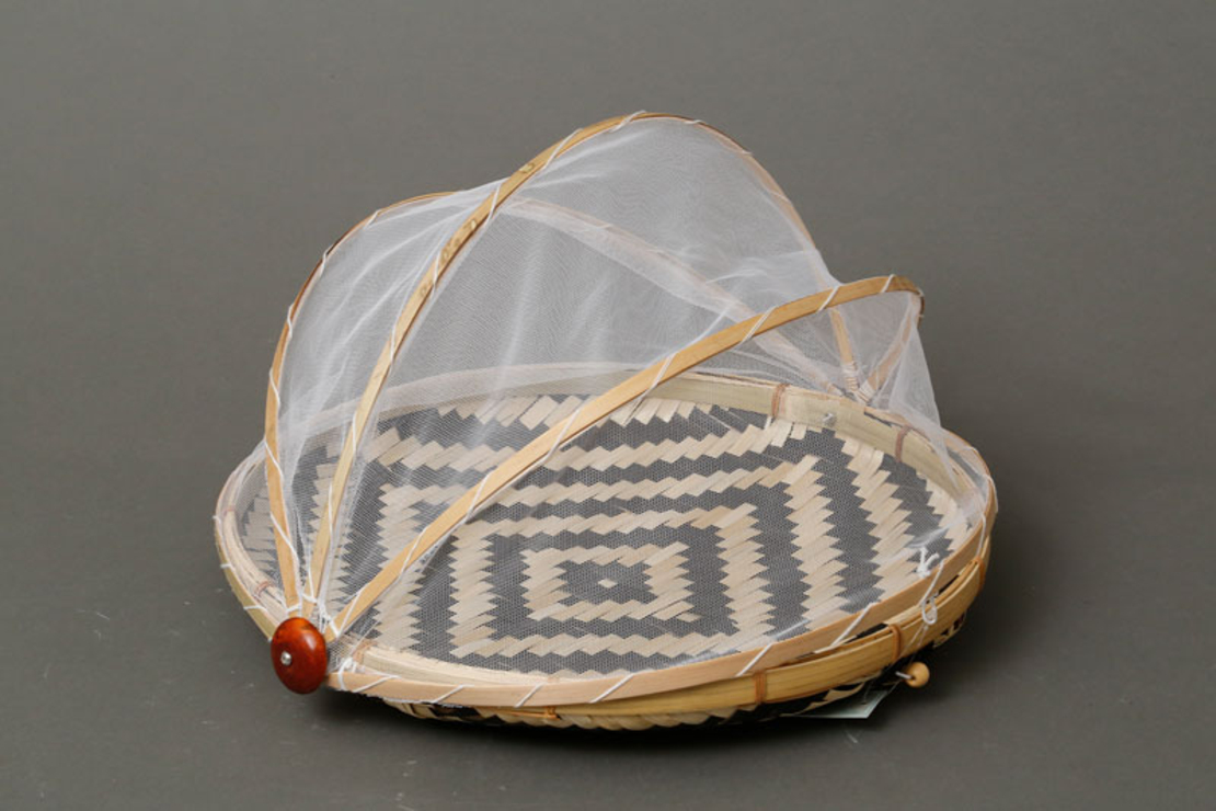 סלסלת קש במבוק להגשת לחם 